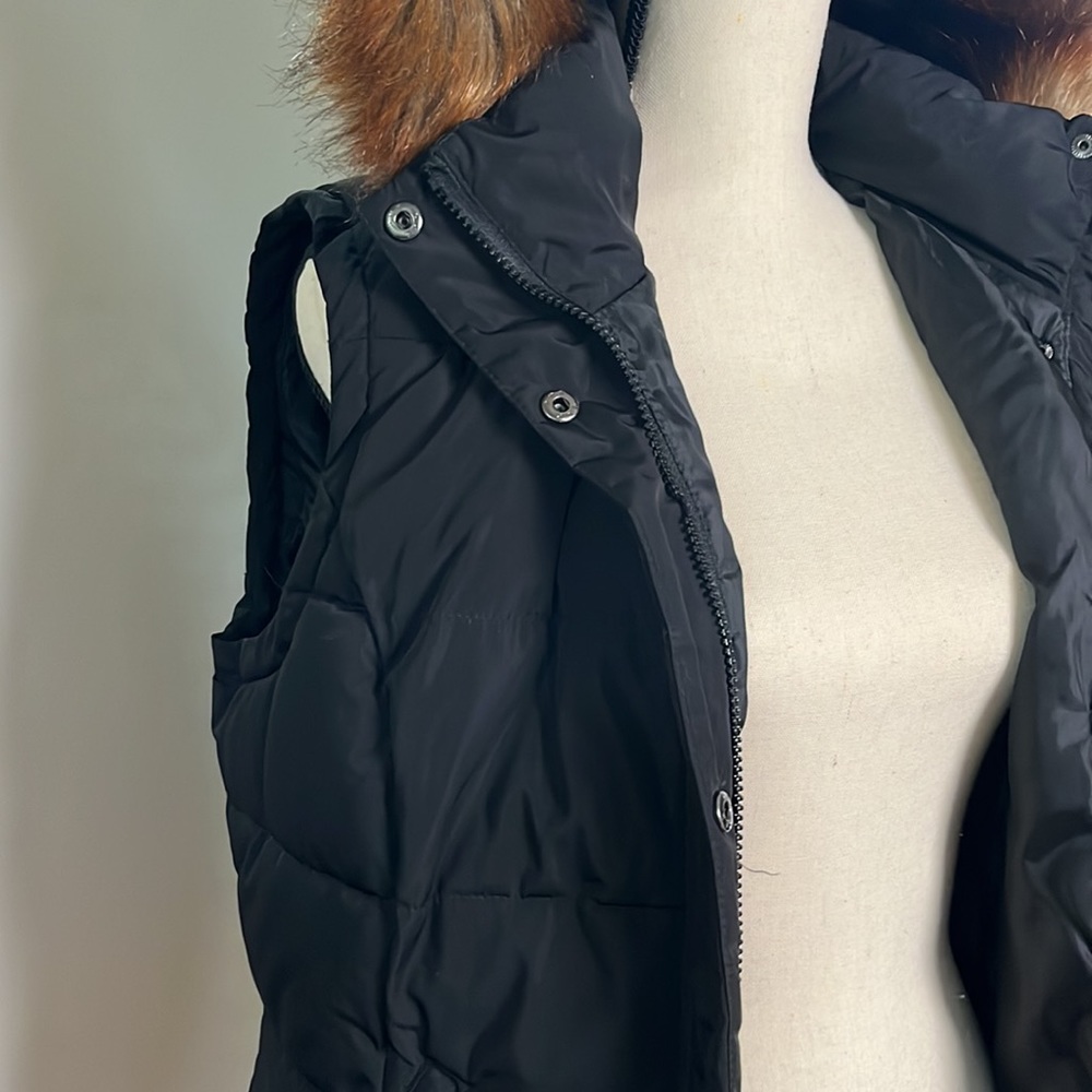 Marc NewYork puffer vest with faux fur hood - Picture 4 of 8